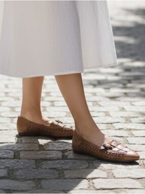 G.H. Bass Woven Leather Hayden  Hurarache Flats in Brown size 9